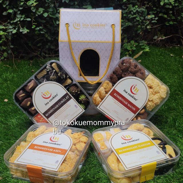 

Gable Box isi 2 toples Kombinasi Ina Cookies