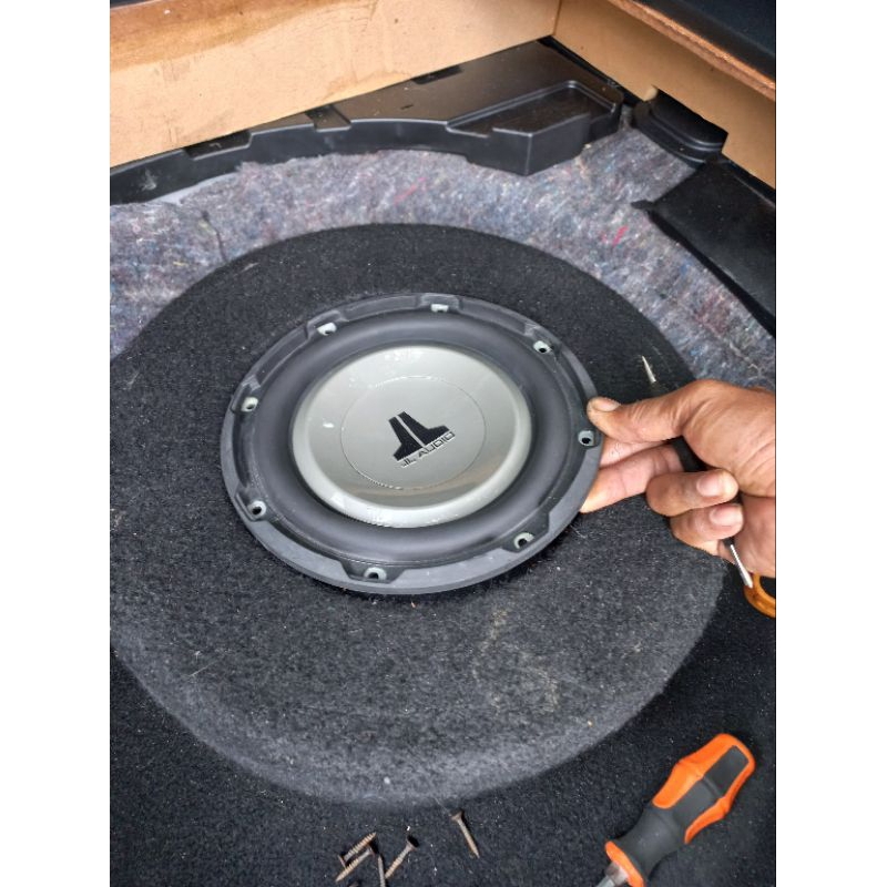 Sabwoofer Jl audio w1 8inch