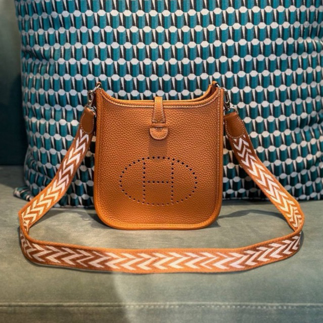 Tas Cewe H E Mini 18 Togo