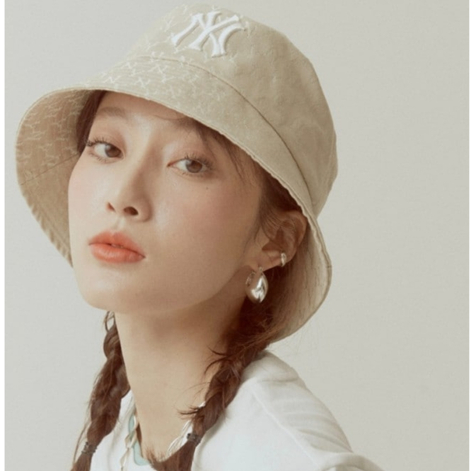 [Ready]MLB Classic Monogram Jacquard Bucket Hat In Cream