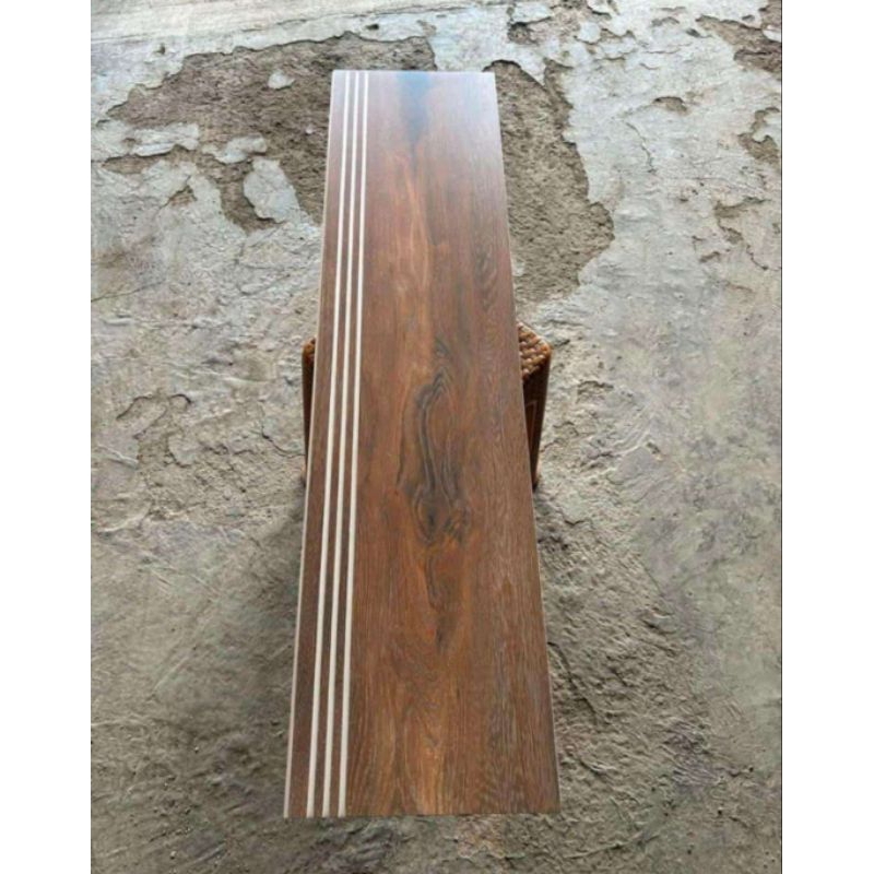 GRANIT TANGGA MOTIF KAYU 30X90 20X90 REQUEST UKURAN