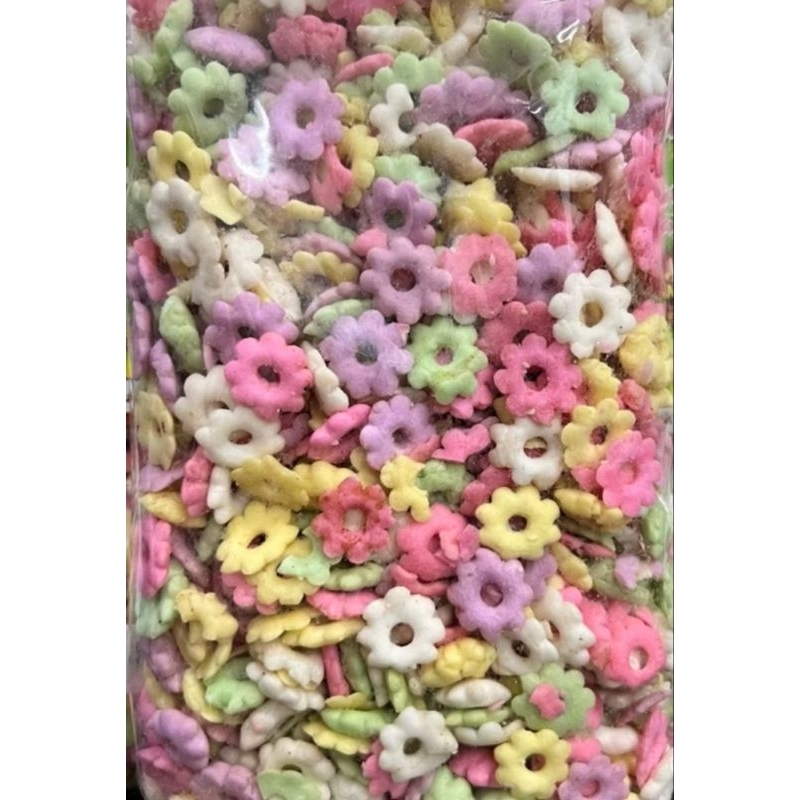 

Pilus Sakura Warna Warni 250gram Snack Jadul Kembang Ribut