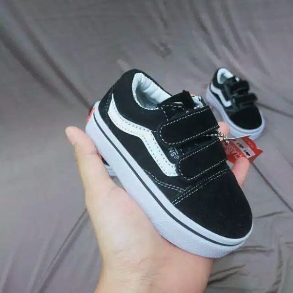 SEPATU SEKOLAH ANAK LAKI LAKI PEREMPUAN SEPATU ANAK VANS1 HITAM PUTIH SEPATU SEKOLAH ANAK PAUD TK SD