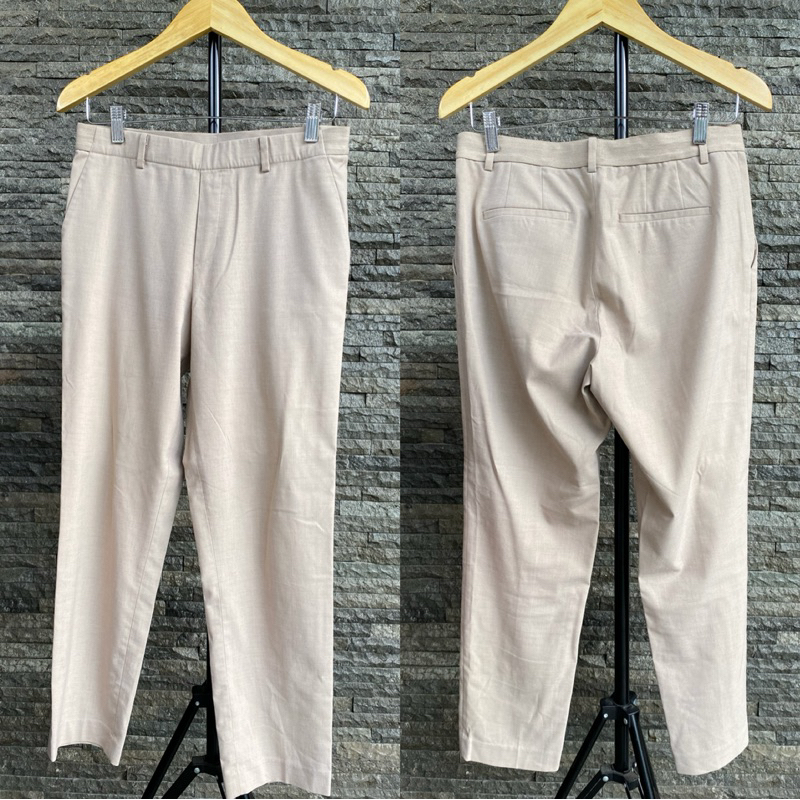 Preloved Uniqlo Ezy Ankle Length Pants Light Beige