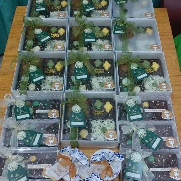 

Brownies Hampers | Idul Fitri Hampers | Lebaran Hampers