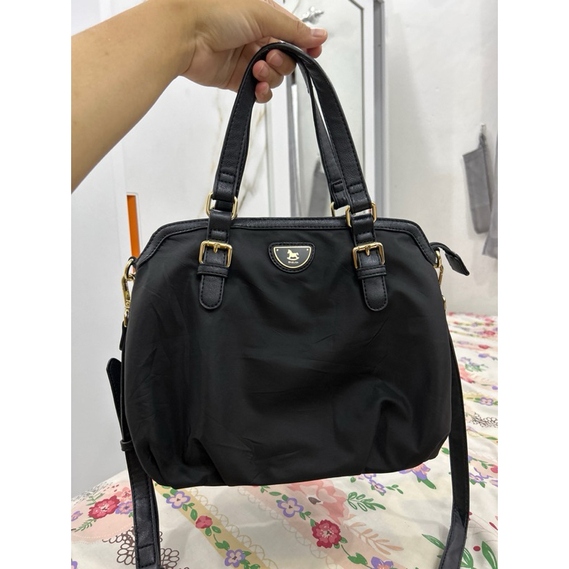TAS SLING BAG BRAND RHIZLIZA MIRIP PRADA ORIGINAL AUTHENTIC LIKE NEW WARNA HITAM PEKAT BAHAN NILON B