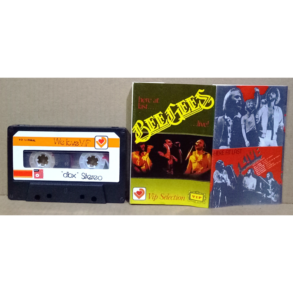 BEE GEES - HERE AT LAST LIVE - Kaset