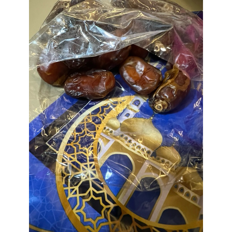 

Golden Kurma | Kurma Ramadhan | Premium Kurma | Kurma Manis | Golden Kurma Mesir | Kurma enak
