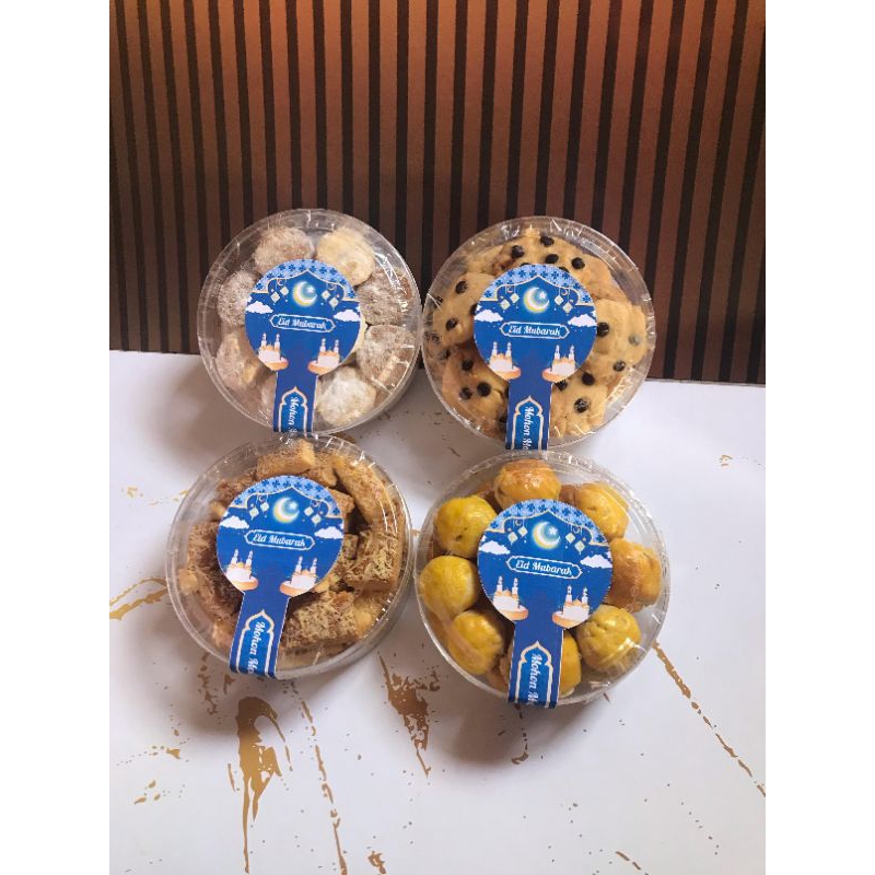 

KUE KERING KUE LEBARAN KEMASAN BOX 250GR