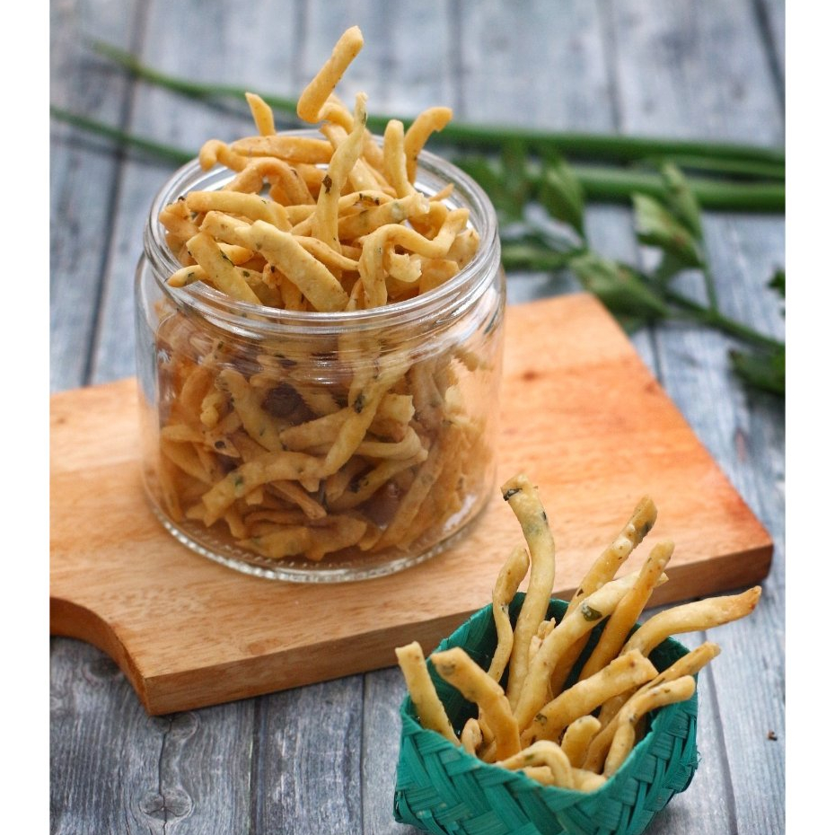

Stik Bawang 500Gram Kue Bawang Asin Gurih Kemasan 500Gr Stik Bawang Renyah Asin Gurih