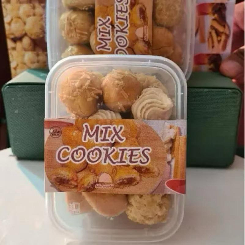 

SANDY COOKIES MIX SAMPLE (NASTAR / SAGU KEJU / KASTENGEL / RANDOM)