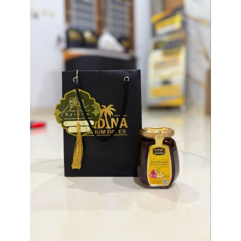 

Paperbag+Hangtag Small