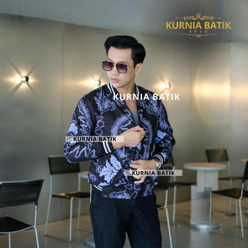 jaket batik pria bomber batik modern motif mahkota