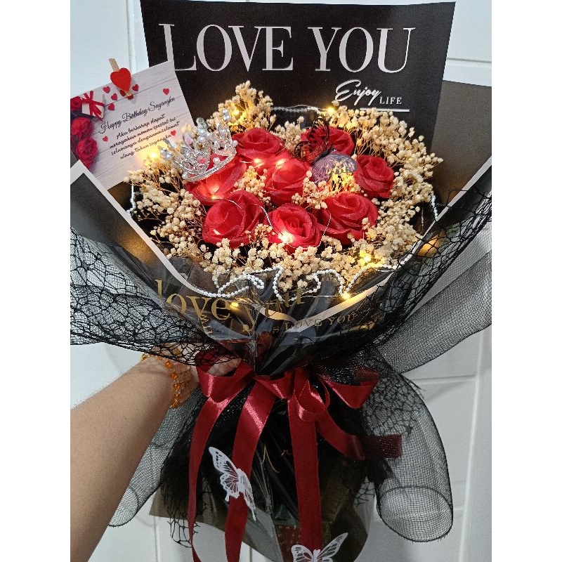 

BUKET VALENTINE / BUKET ULTAH / GIFT VALENTINE / BUNGA LED / BUKET LOVE / HAMPERS / KADO