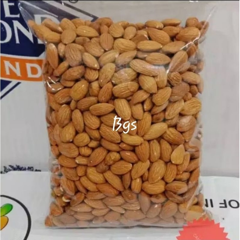 

KACANG ALMOND MENTAH 1KG BLUE DIAMOND / RAW ALMOND NUT 1 KG