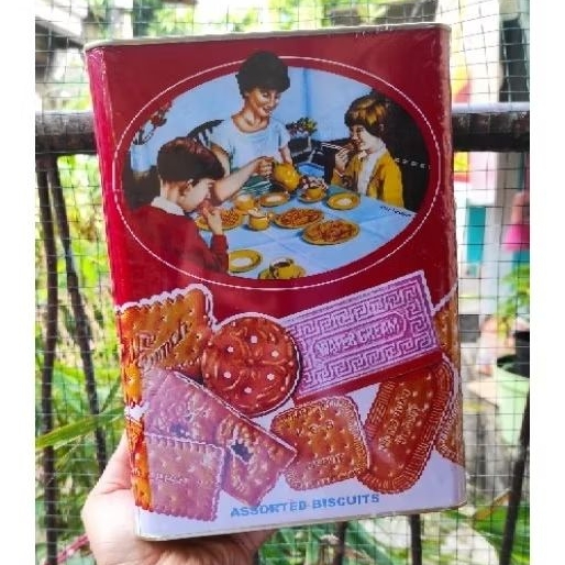 

KHONG GUAN 1600 GRAM