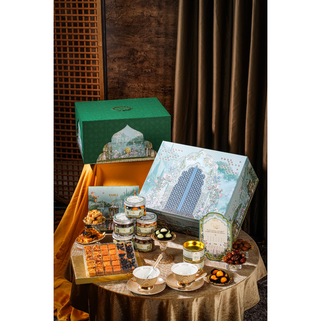 

Karra Bake House - Hampers Idul Fitri - Kamari (كمارى) Edition - Lapis Legit Premium Wysman - Premium Cookies