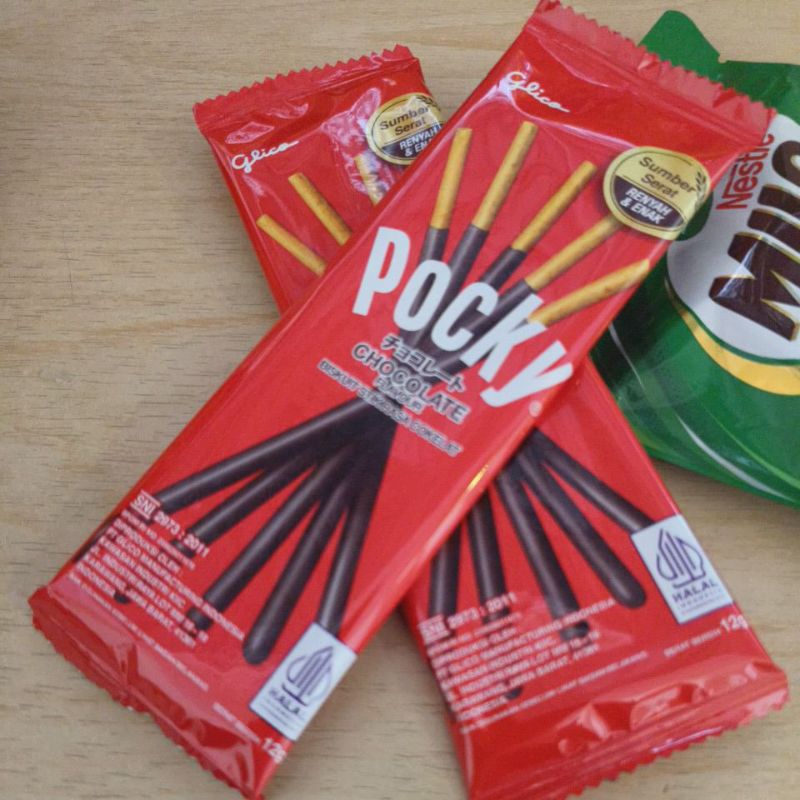 

Pocky Cokelat Biskuit Stik enak 12gram