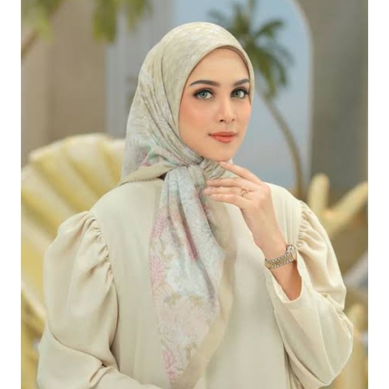 NEW Salee Buttonscarves Disney The Little Mermaid - Calm