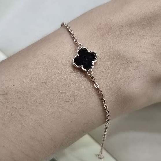 Gelang Rantai Alhambra Van VC Emas Asli Kadar 700 70% 16K Black Onyx Yellow Gold