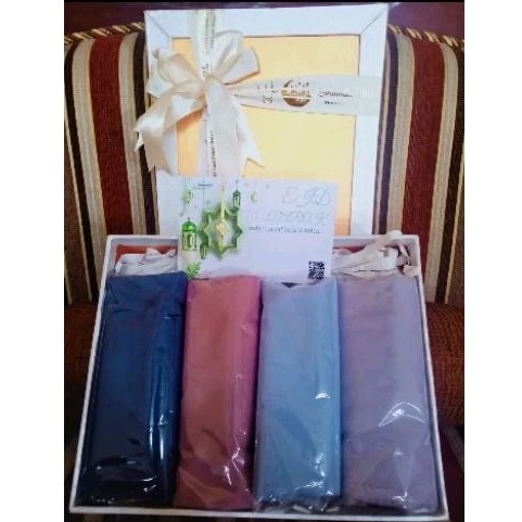 

Hampers kerudungdewasa003