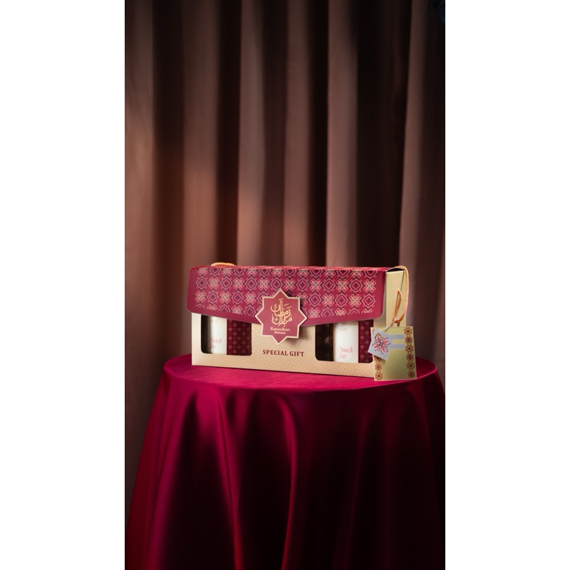 

BOX HAMPERS LEBARAN ISI 10PCS