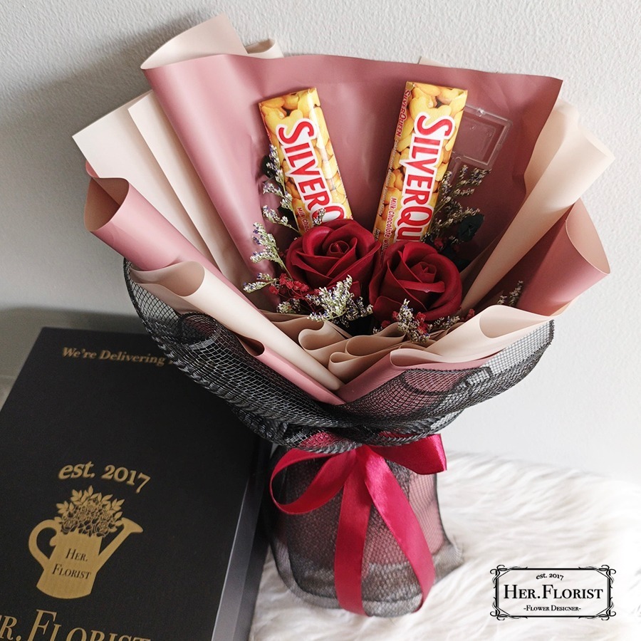 HER.FLORIST [SNACK] Buket Coklat | Bucket Silverqueen | Bunga Sabun Rose / Gompie | Kado Hari Guru