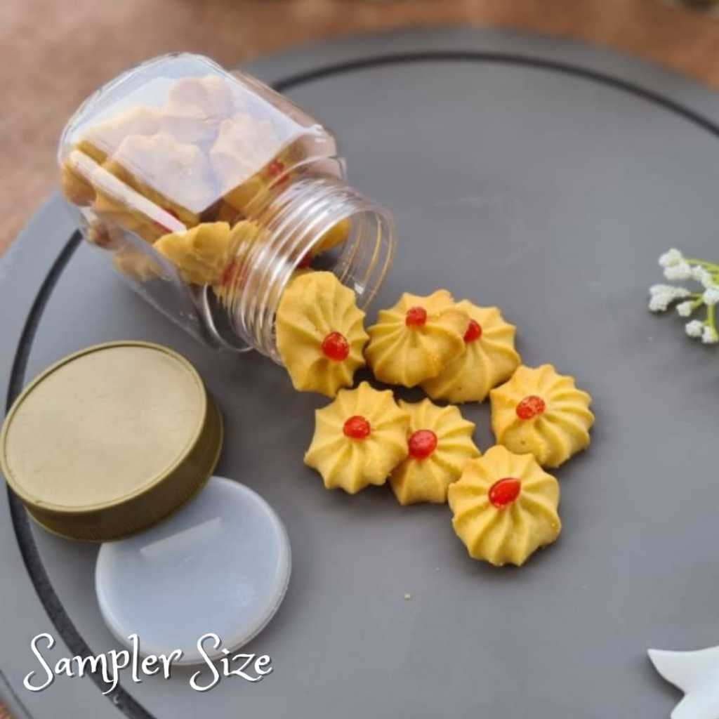 

Butter Cookies / Kue Kering Sampler Size - Cherlin Bakery