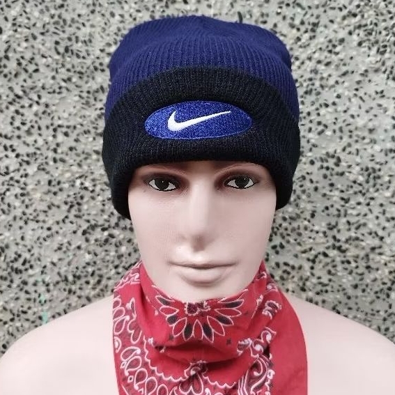 nike kupluk/beanie hat