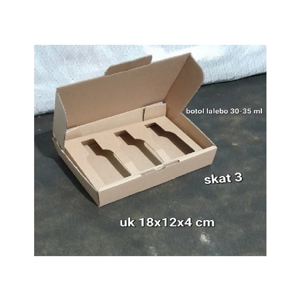 

PROMO TERMURAH!! Box/Dus Parfum Lalebo 18x12x4 Cm Box Parfum Skat 3 Botol 30-35 Ml