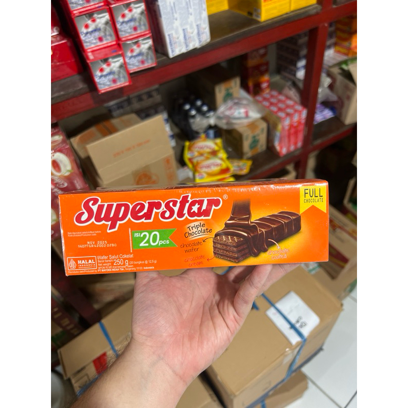 

Roma Superstar Full Chocolate 1 pak isi 20pcs