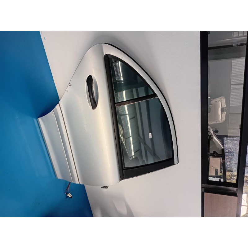 PINTU TENGAH KANAN MERCY W203