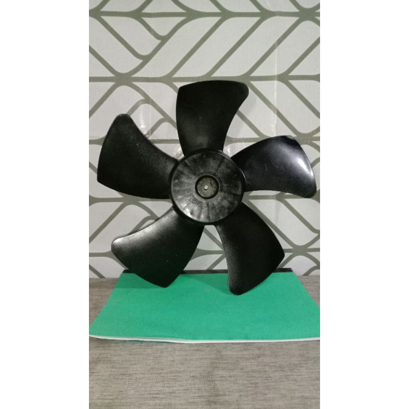 Kipas Radiator Mobil Veloz Avanza  Grandmax Rush Terios Calya Agya Original