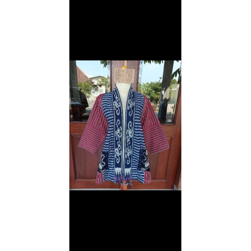 kemeja lurik wanita lengan 3/4