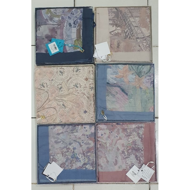 Sale Buttonscarves New / Preloved Autograph Arabian Monogram Buttonscarves
