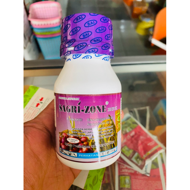 Sagri Zone 450 SC ⭐️⭐️⭐️⭐️⭐️⭐️⭐️ adalah fungisida sistemik yang dapat digunakan untuk mengendalikan 
