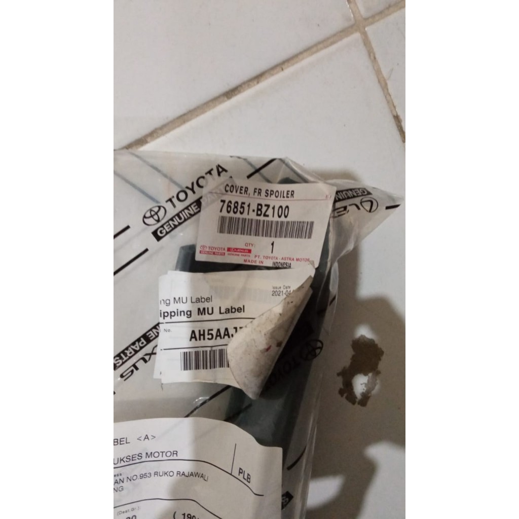 Karet Bumper Depan Bawah Calya