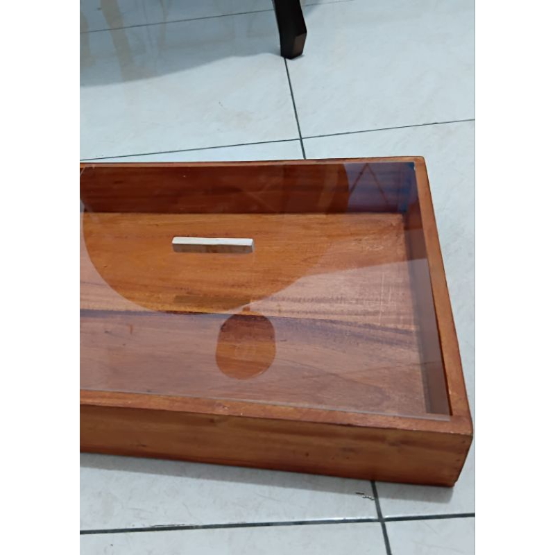 box 35x20 tutup akrilik angkat/box