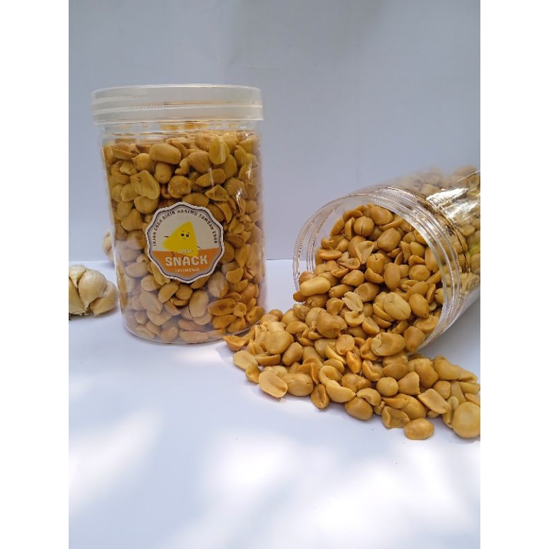 

Kacang bawang 1kg gurih renyah asin