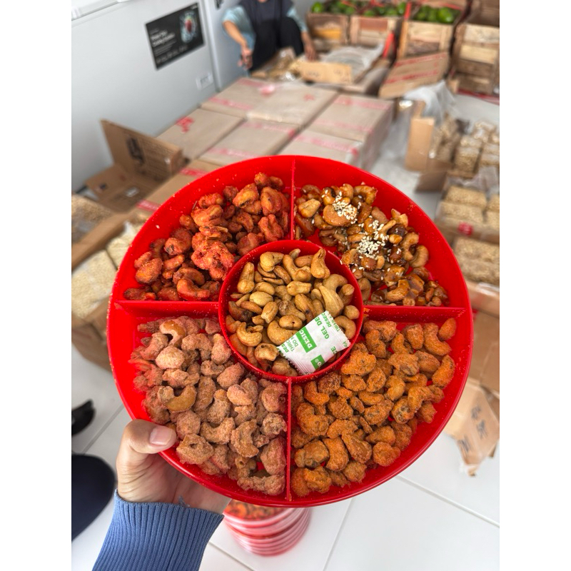 

kacang mente tray 5 varian rasa