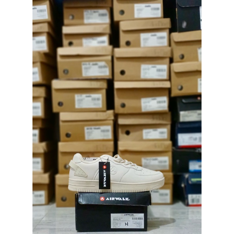 AIRWALK SHELBY BEIGE SIZE 40