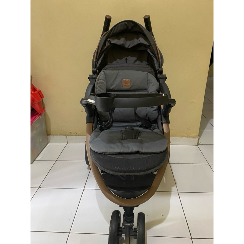 Preloved Stroller Baby Elle Curv2