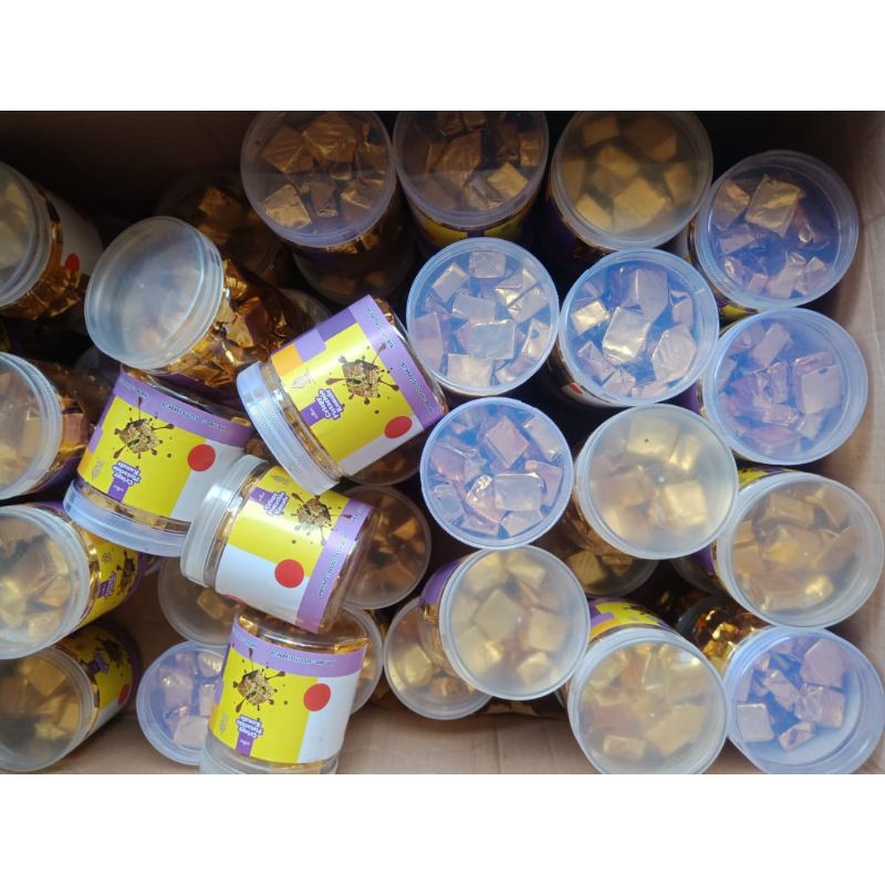 

Coklat Dubai Pistachio KUNAFE Mini Cube versi Toples, Cemilan, Kue Coklat Mini, Snack