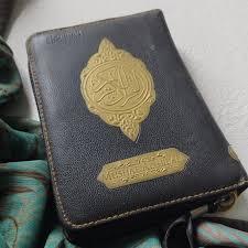 Gramedia Mall Pekanbaru (Original) AL QURAN & TERJEMAHAN MUSHAF HILAL KALF EMAS