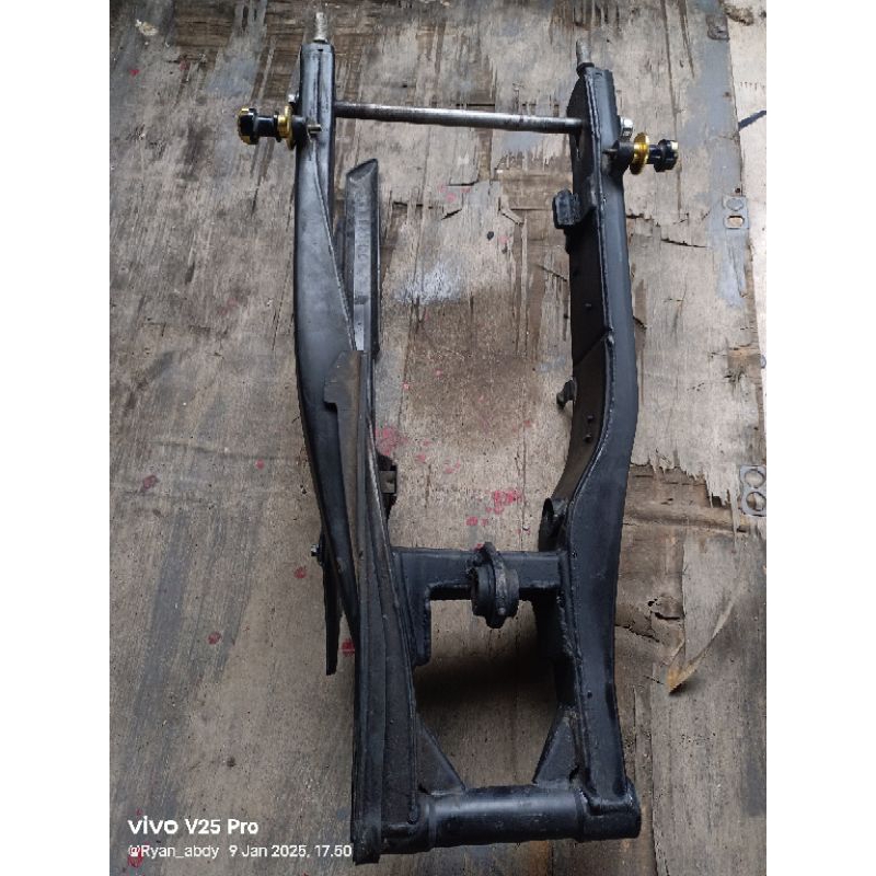 Swing Arm r25/mt25 original PNP vixion
