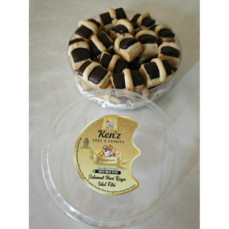 

Coklat Stik Cookies Kemasan 250gr 500gr 400ml 600ml