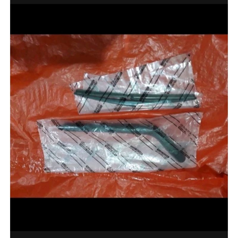 Arm dan wiper blade belakang innova 2005-2015 original