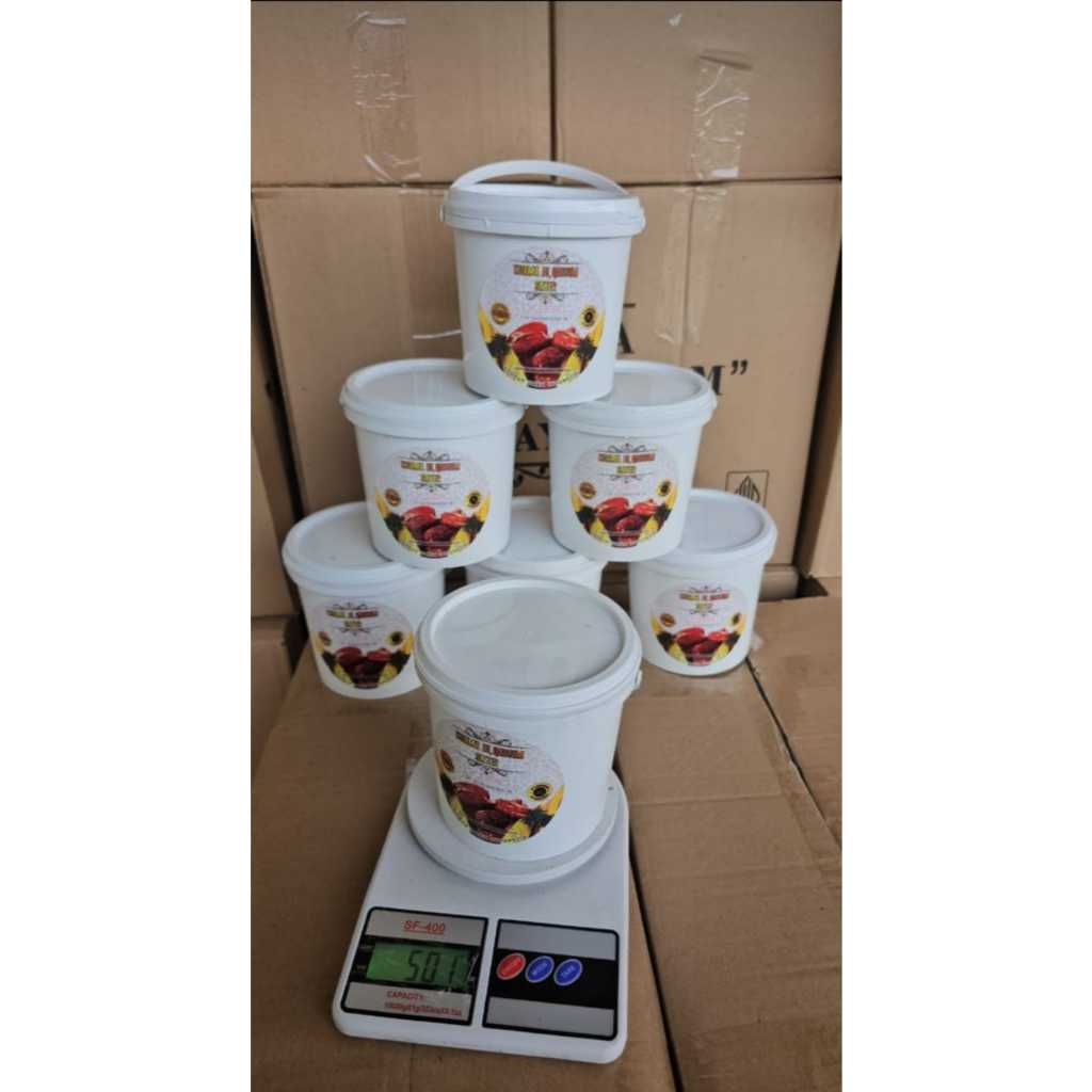 

kurma al qosiim berat 500grm