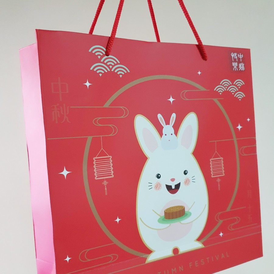 

Paperbag Kelinci Merah 27x27x8 Kemasan Parcel