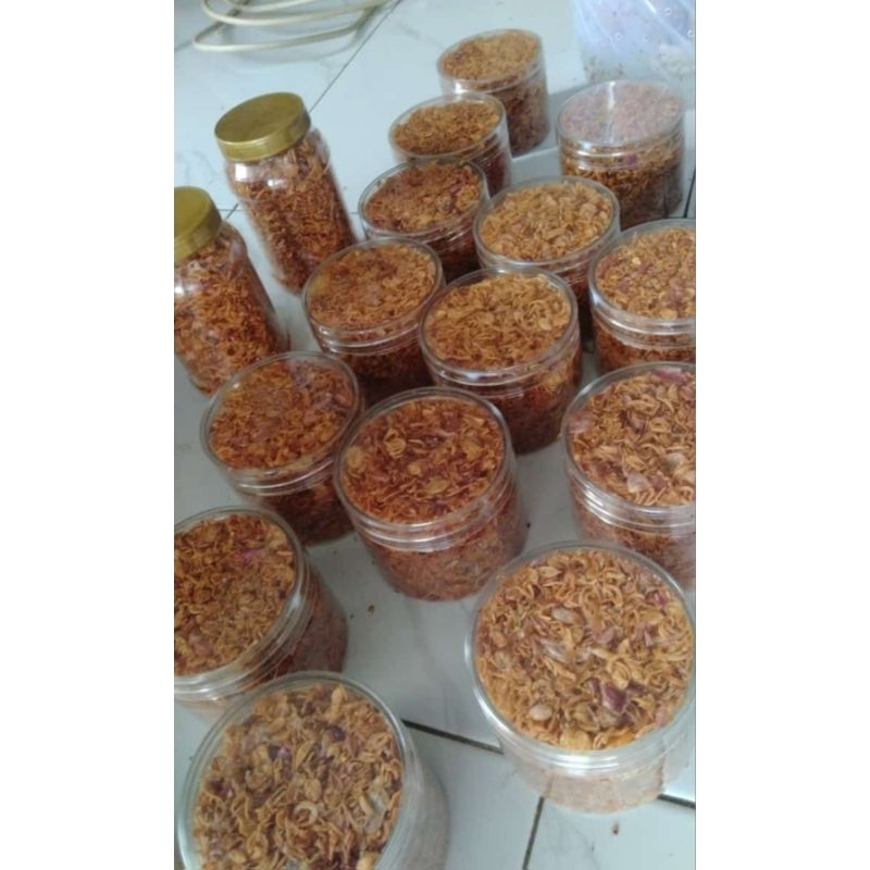 

Bawang merah goreng / brambang goreng / bagor 100gr